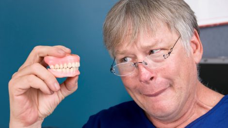 Are Flexible Dentures Covered by Medicare Advantage Plans in NY? (2026)